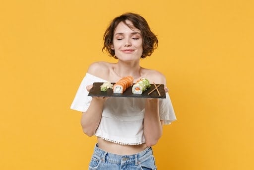  Ăn sushi khi cho con bú: Lợi ích, rủi ro và cách chế biến an toàn