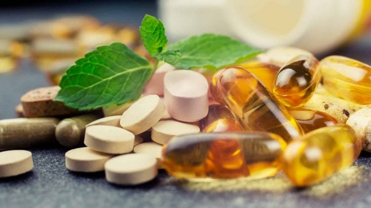  Multivitamin: Lợi ích, Rủi ro và Ai Cần Sử Dụng