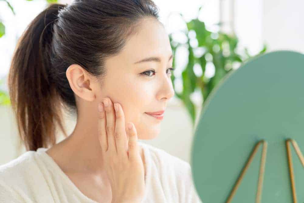  Bakuchiol: Sự thay thế nhẹ nhàng và hiệu quả cho Retinol dành cho làn da nhạy cảm