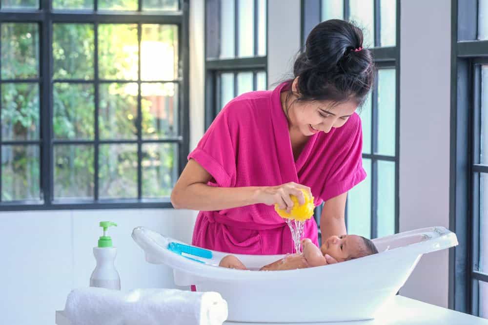  Giãn ruột ở trẻ sơ sinh: Nguyên nhân, dấu hiệu và mẹo cải thiện