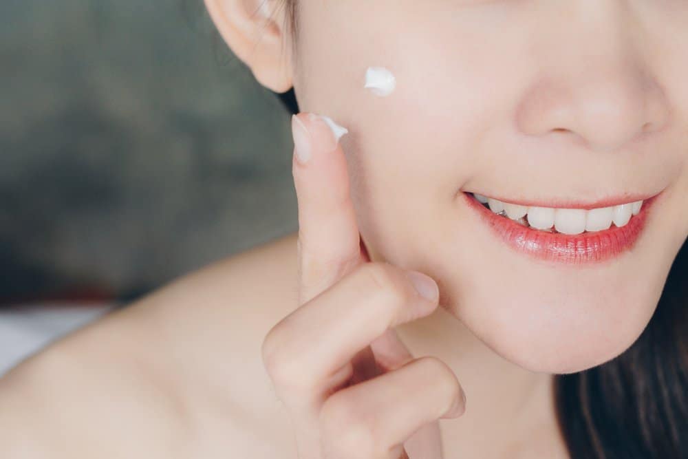  Epiduo: Thuốc trị mụn hiệu quả kết hợp Adapalene và Benzoyl Peroxide